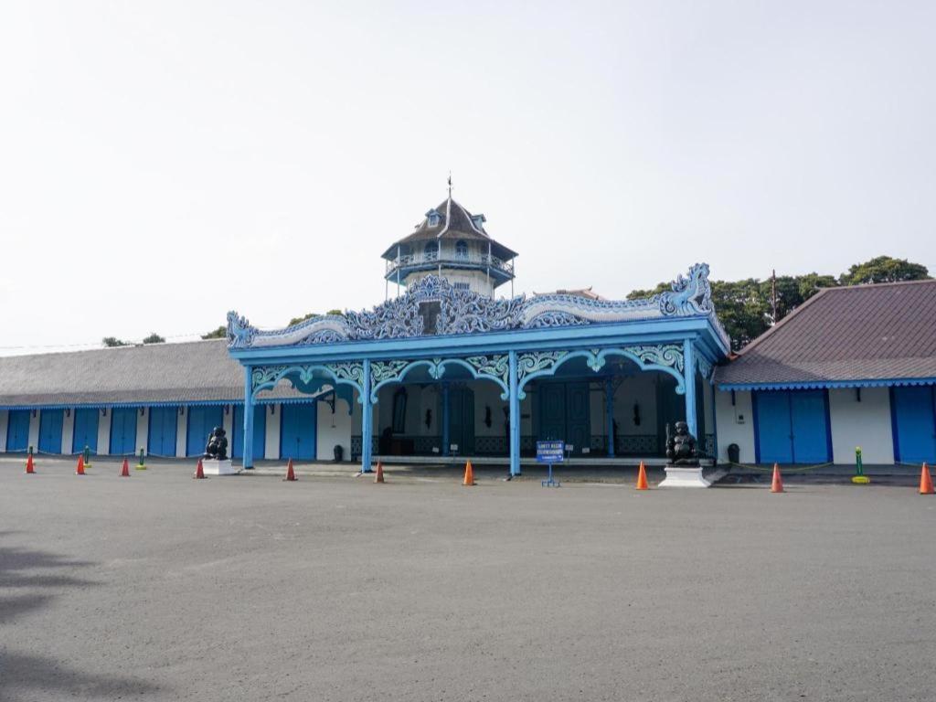 Collection O 90774 Homi Stay Surakarta  Экстерьер фото