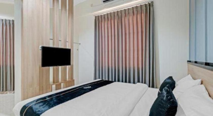 Collection O 90774 Homi Stay Surakarta  Экстерьер фото